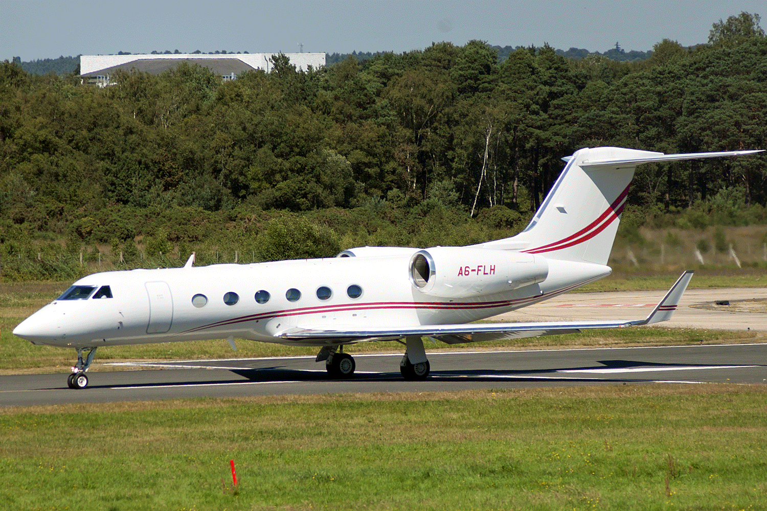 A6-FLH Gulfstream G450 (Farnboro)