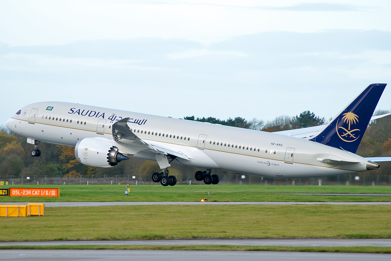 HZ-ARG B787-9 Saudia