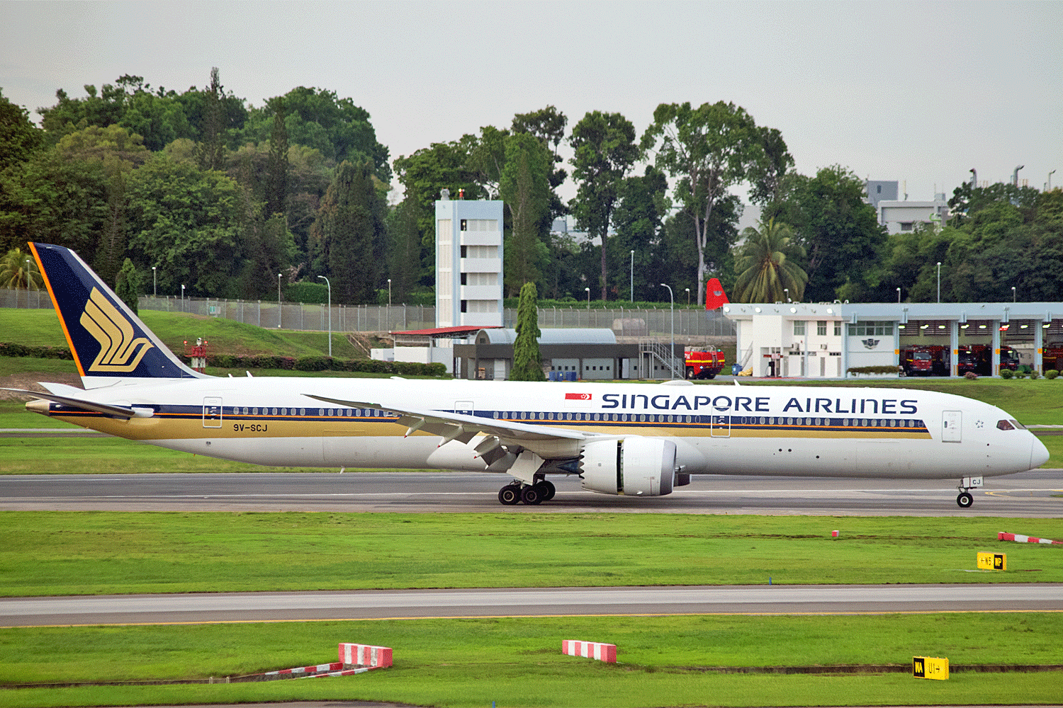 9V-SCJ B 787 10 Singapore Airlines