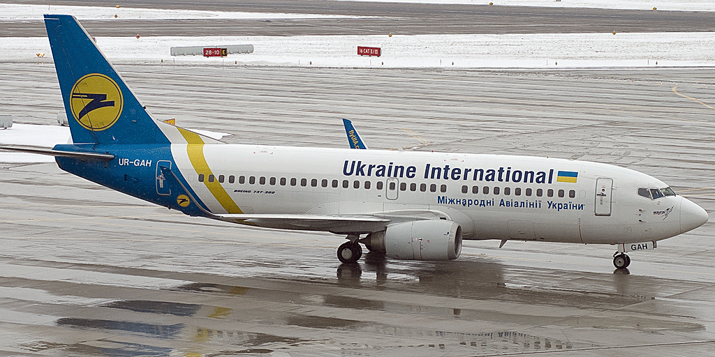 UR-GAH B737-32Q Ukraine International Airlines
