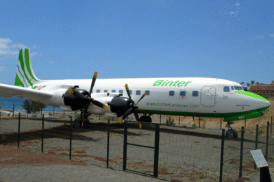 EC-BBT Douglas DC-7C Binter Canarias (El Berriel) EC-BBT Douglas DC-7C Binter Canarias (El Berriel)