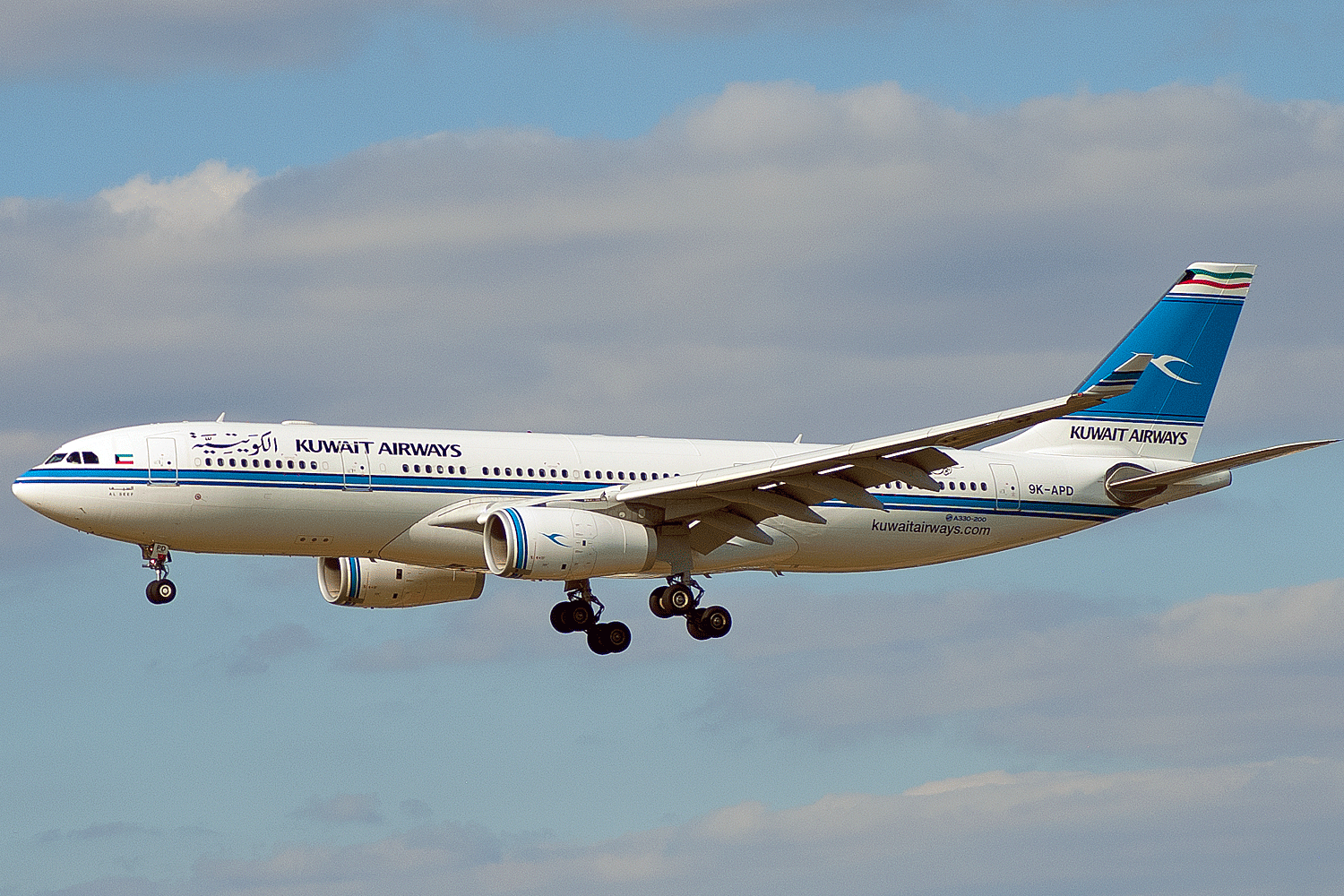 9K-APD A330 Kuwait Airways (LHR)