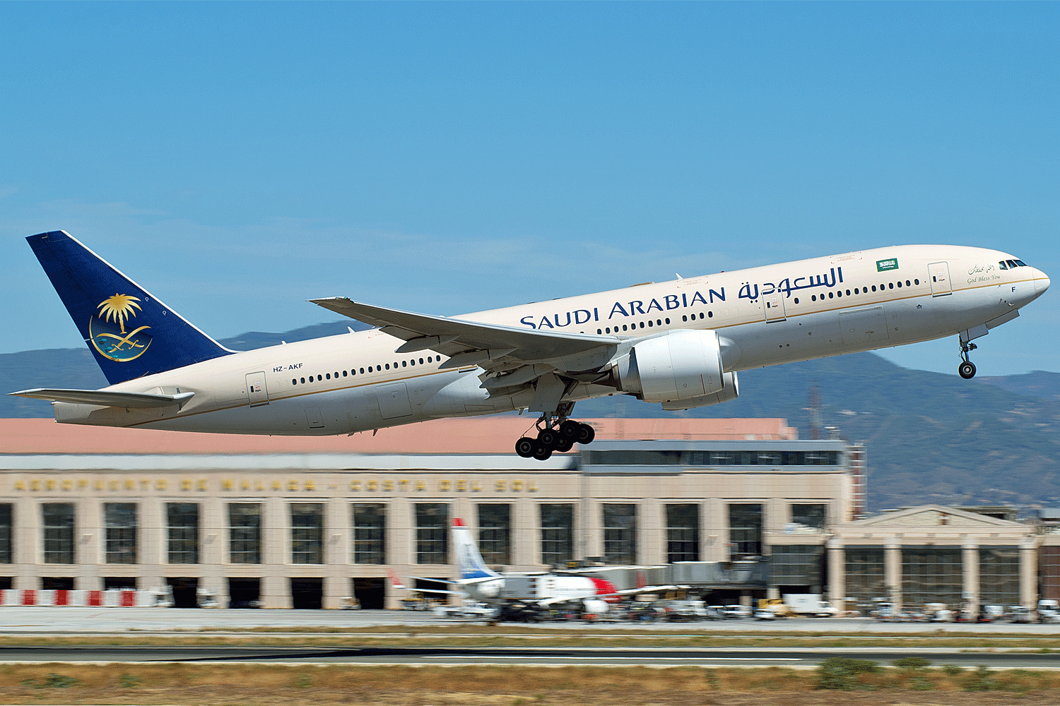 HZ-AKF B 777 268ER Saudia