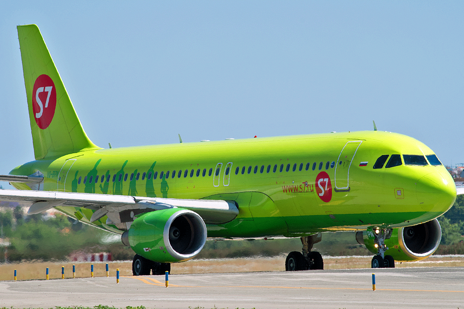 VQ-BPN A 320 214 S7 Airlines