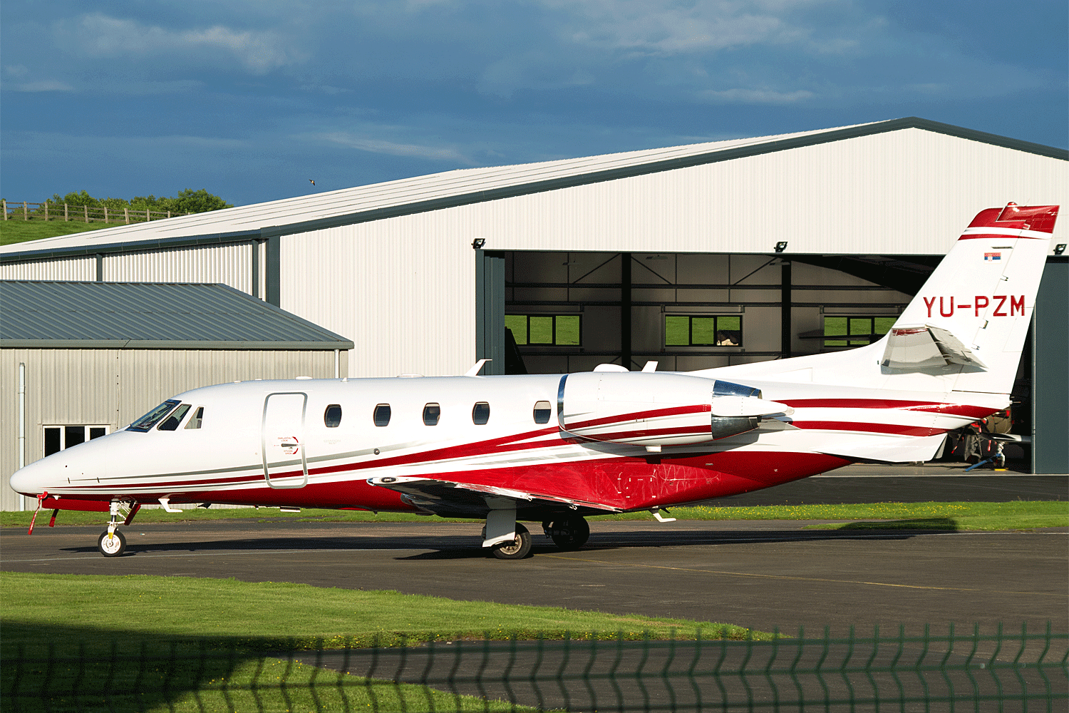 YU-PZM Ce 560XLS Air Pink (Staverton)