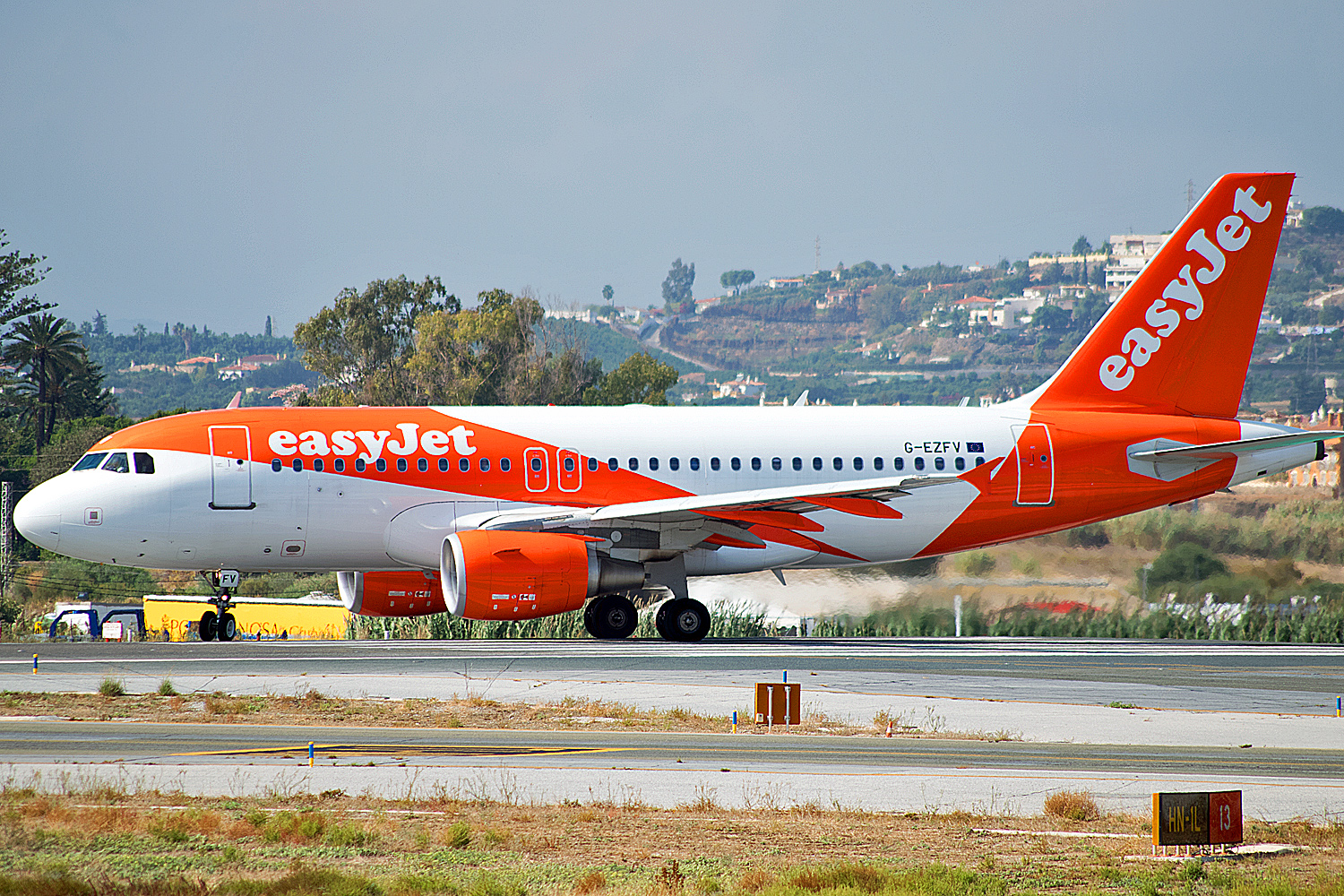 G-EZFV A319 easyJet