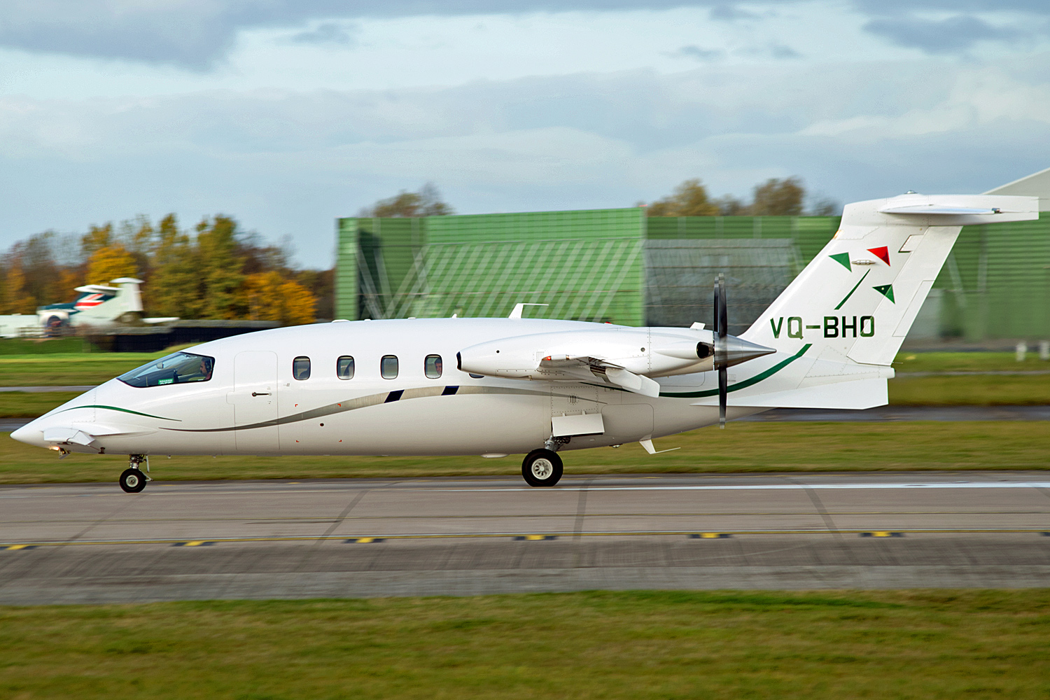 VQ-BHO Piaggio P-180 Avanti