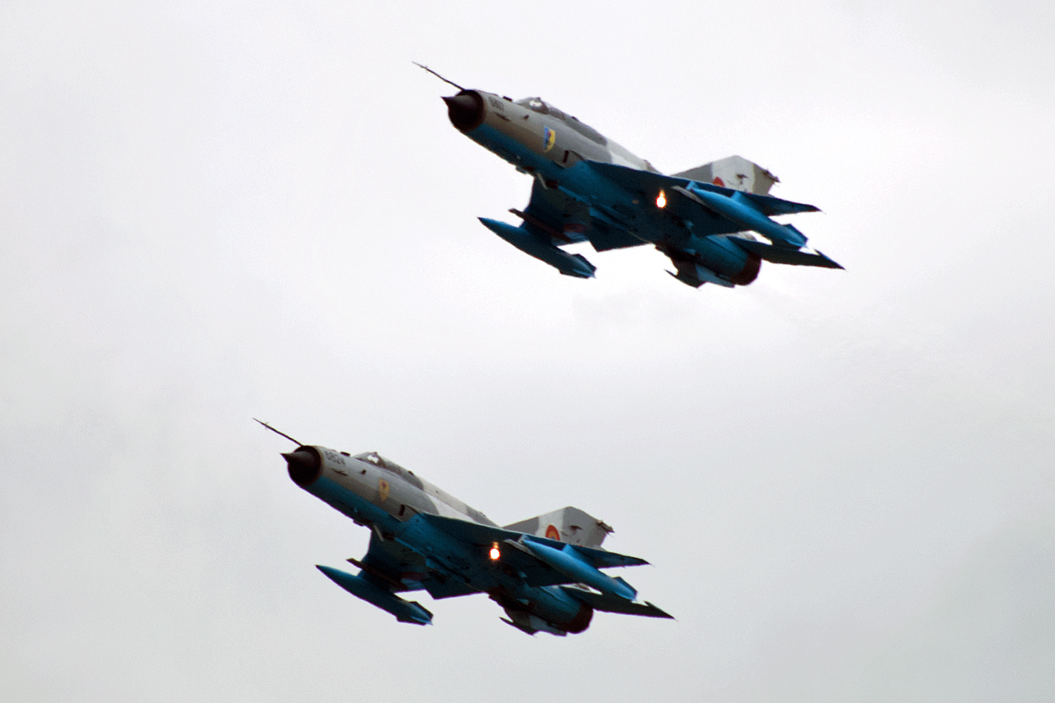 6807 & 6824 Mikoyan MiG-21C Escadrila 861 Romania