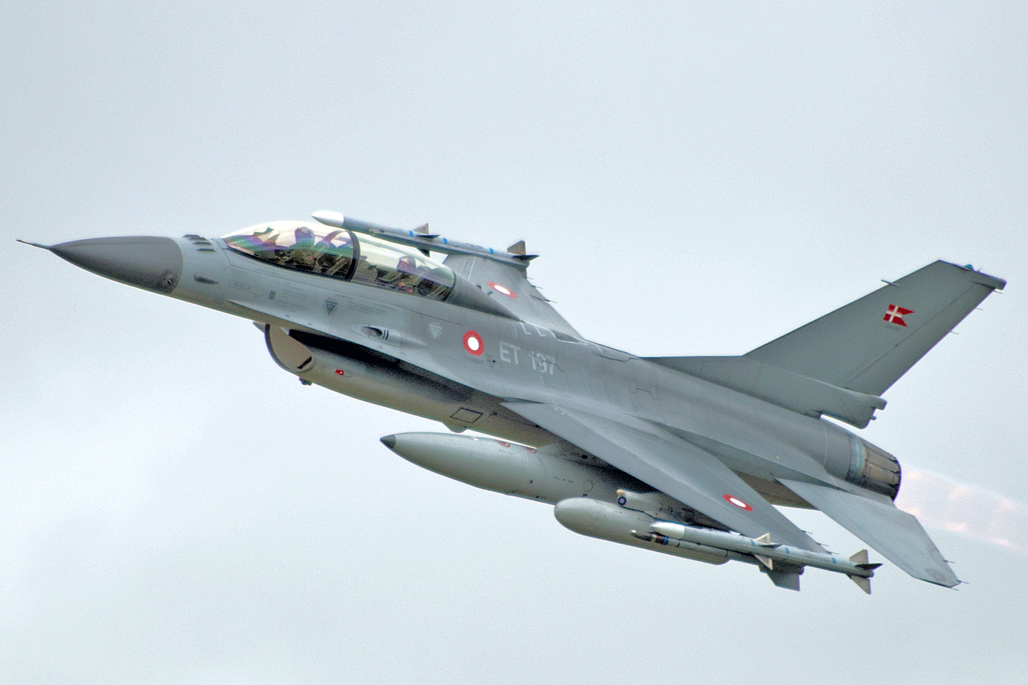 ET-197 F-16BM Esk730 Denmark