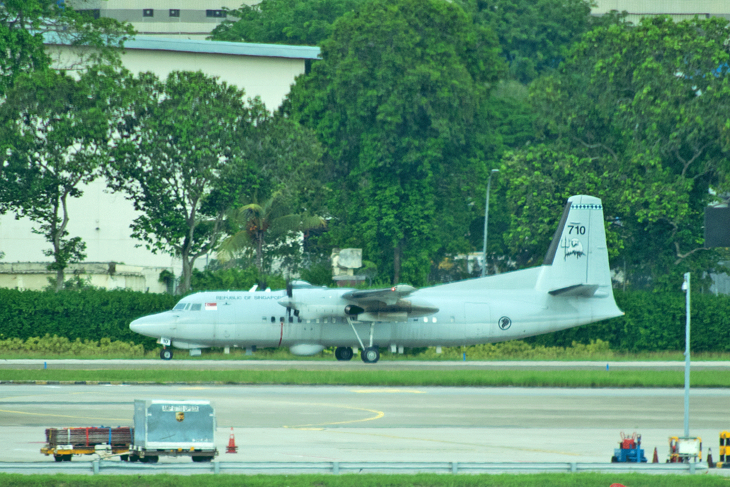 710 Fokker 50UTA 121 Sqn, Singapore
