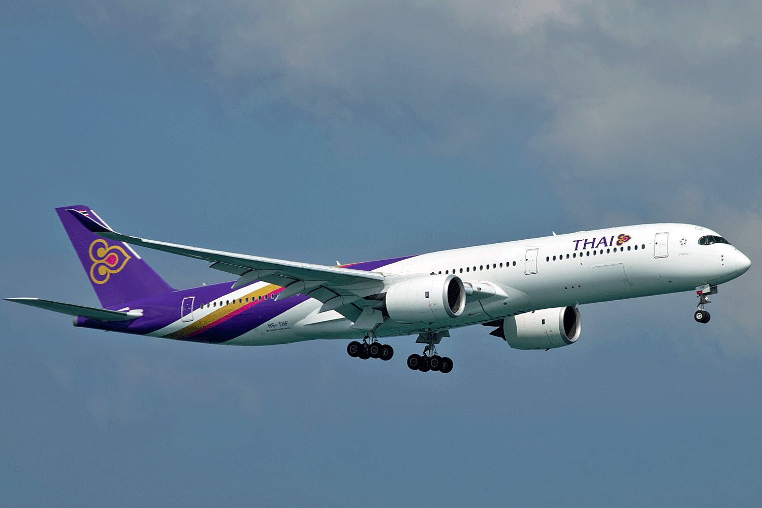 HS-THF A350 941 Thai Airways International