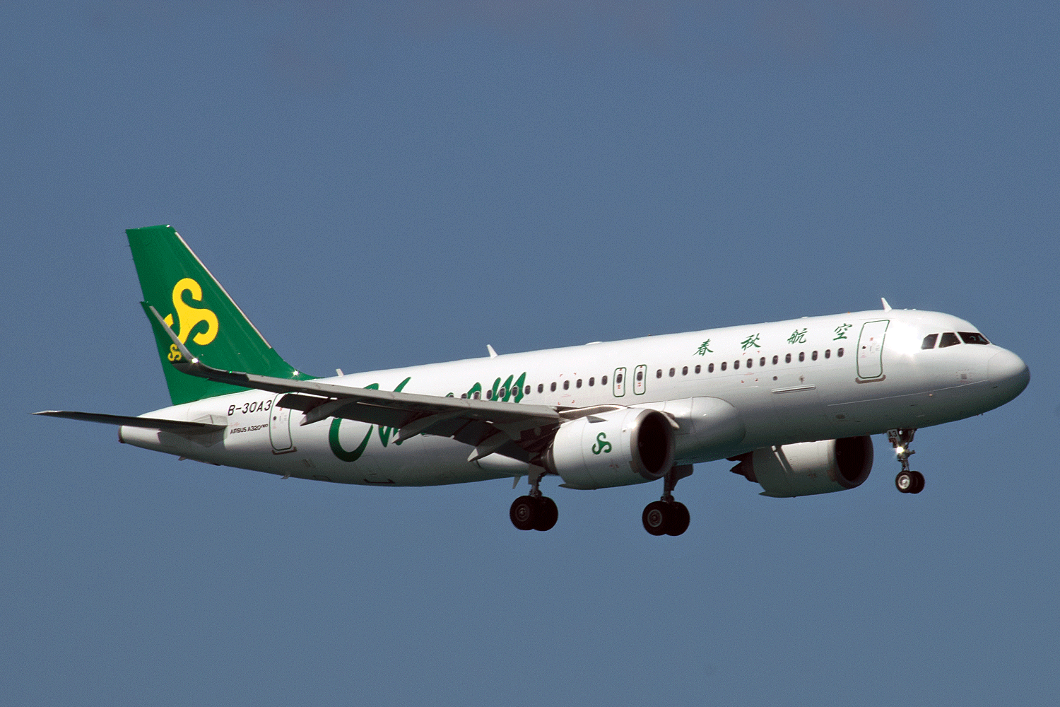 B-30A3 A 320 251N Spring Airlines